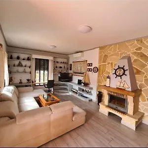 https://espectacular-chalet-tradicional-con-piscina.tenerifehoteles.net